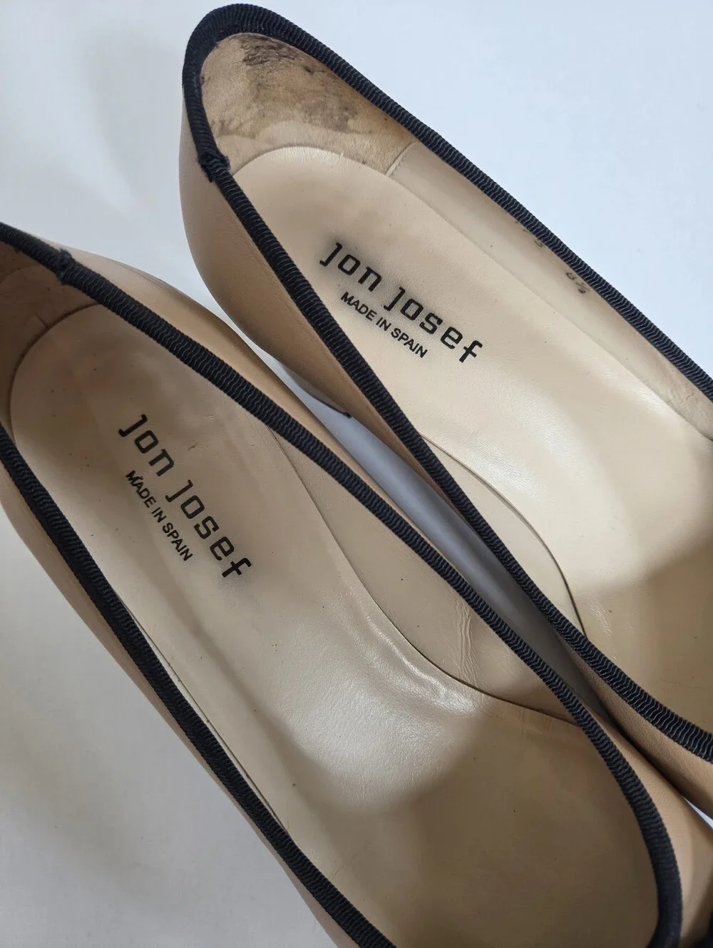 Jon Josef Debra Nude Black Bow Leather Mid Heel Pump block heel size 8.5
